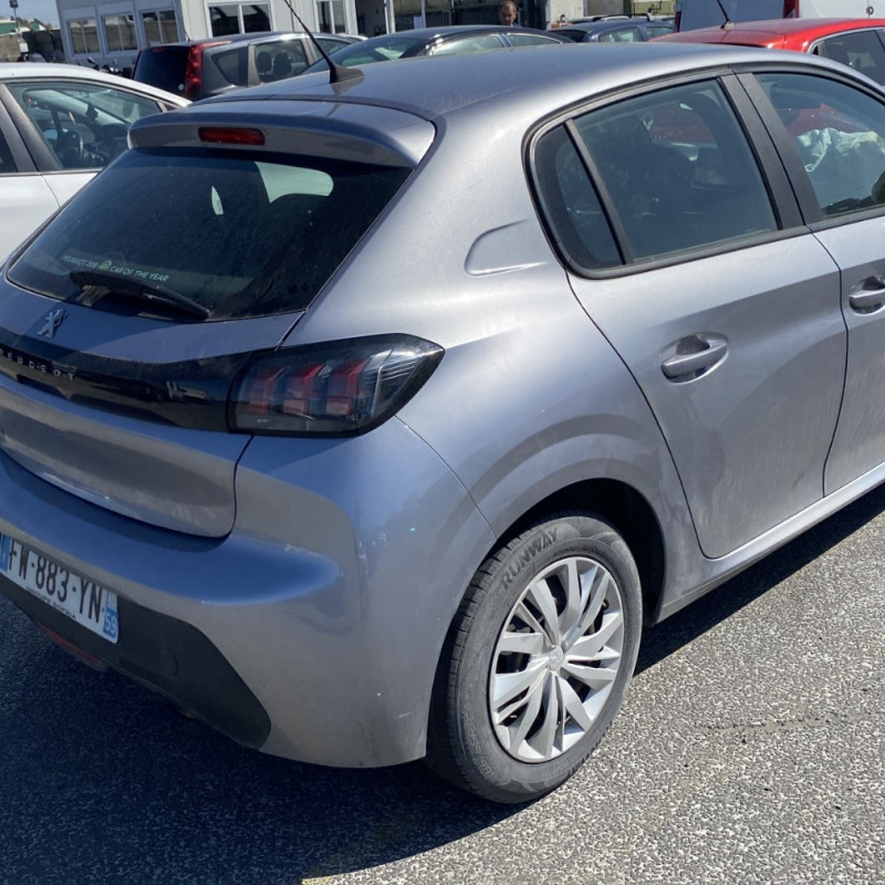 PEUGEOT 208 2 1.2 VTI - 12V Photo n°6