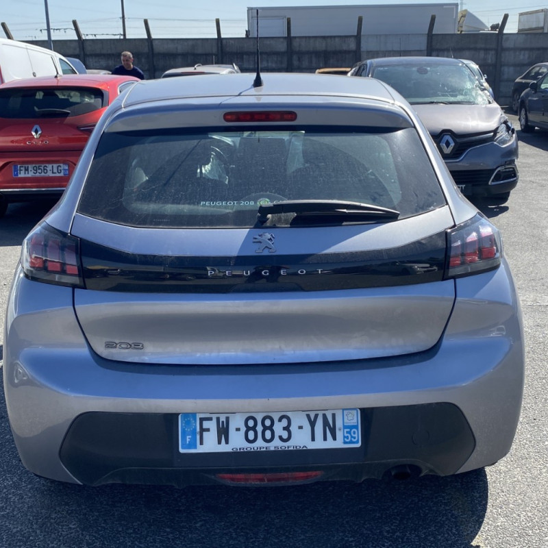 PEUGEOT 208 2 1.2 VTI - 12V Photo n°8