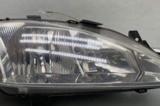 Optique avant principal droit (feux)(phare) RENAULT MEGANE 1