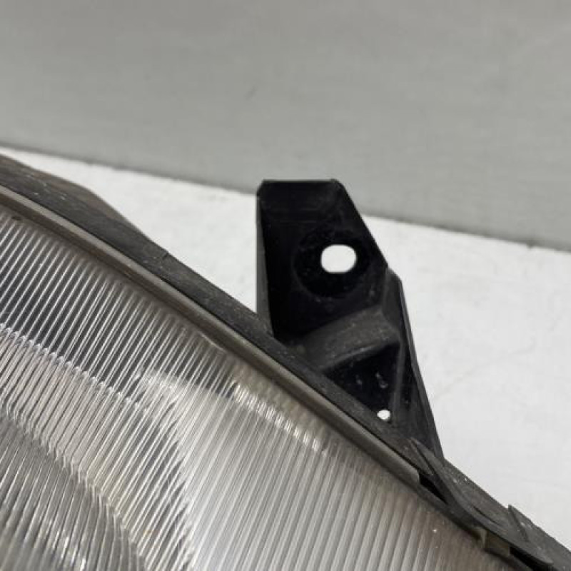 Optique avant principal droit (feux)(phare) RENAULT MEGANE 1 Photo n°2