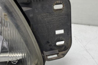 Optique avant principal droit (feux)(phare) FORD FIESTA 4