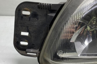 Optique avant principal gauche (feux)(phare) FORD FIESTA 4