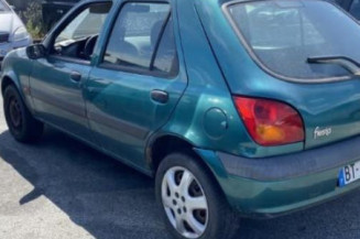 Optique avant principal gauche (feux)(phare) FORD FIESTA 4