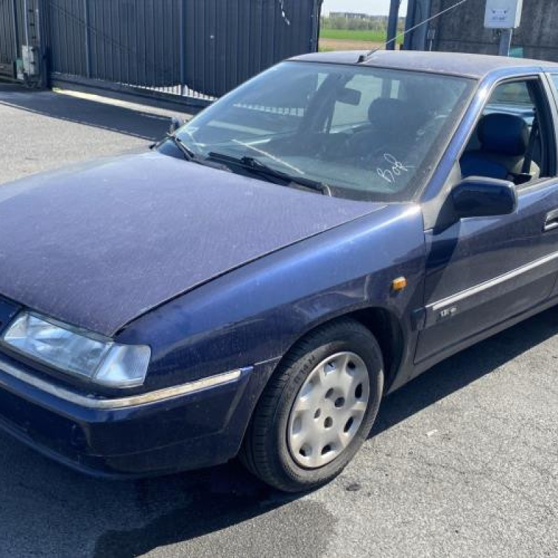 Optique avant secondaire gauche (feux)(clignotant) CITROEN XANTIA Photo n°4
