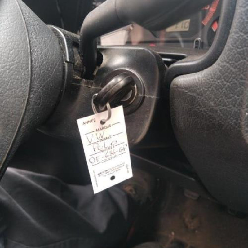 Feu arriere principal droit (feux) VOLKSWAGEN POLO 3 Photo n°5