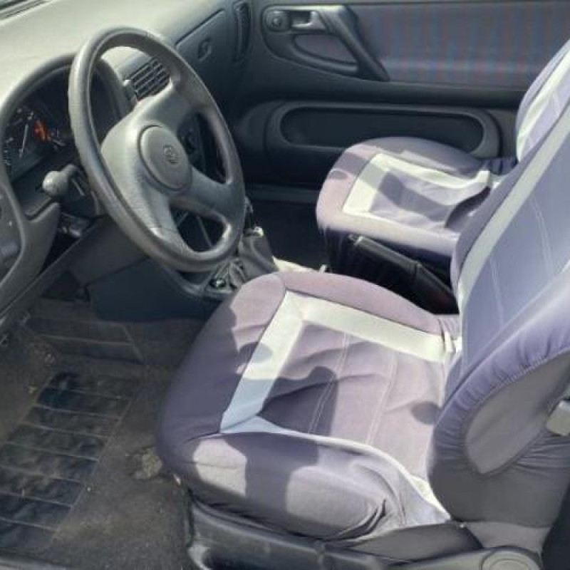 Feu arriere principal droit (feux) VOLKSWAGEN POLO 3 Photo n°10
