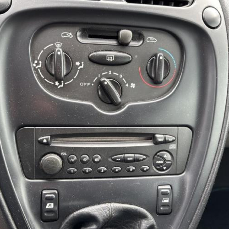 Feu arriere principal droit (feux) CITROEN XSARA PICASSO Photo n°10