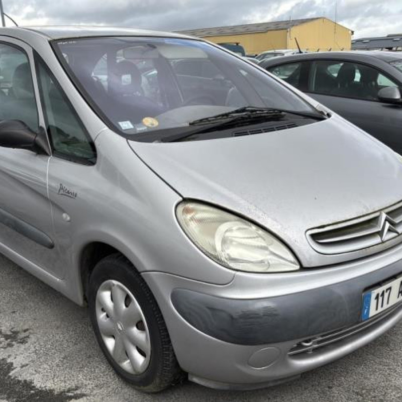 Feu arriere principal gauche (feux) CITROEN XSARA PICASSO Photo n°13