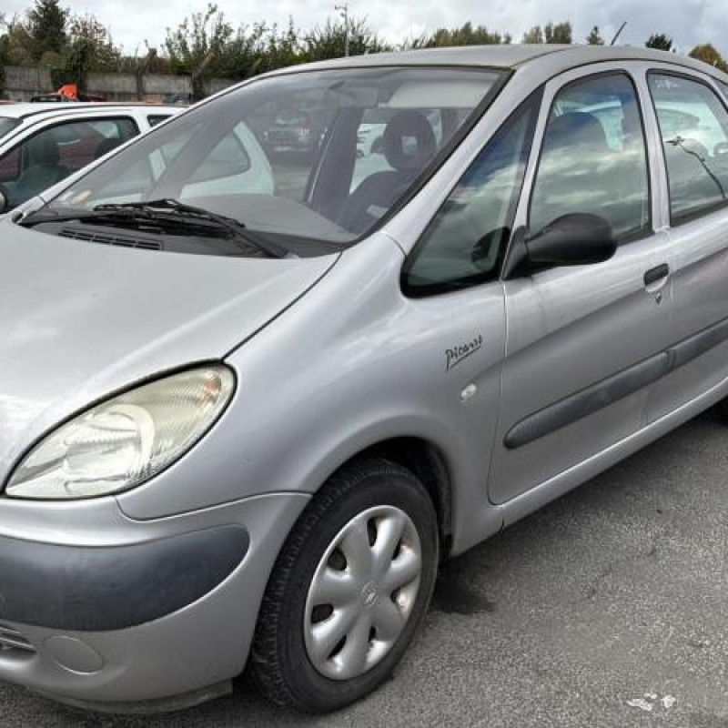 Feu arriere principal gauche (feux) CITROEN XSARA PICASSO Photo n°14