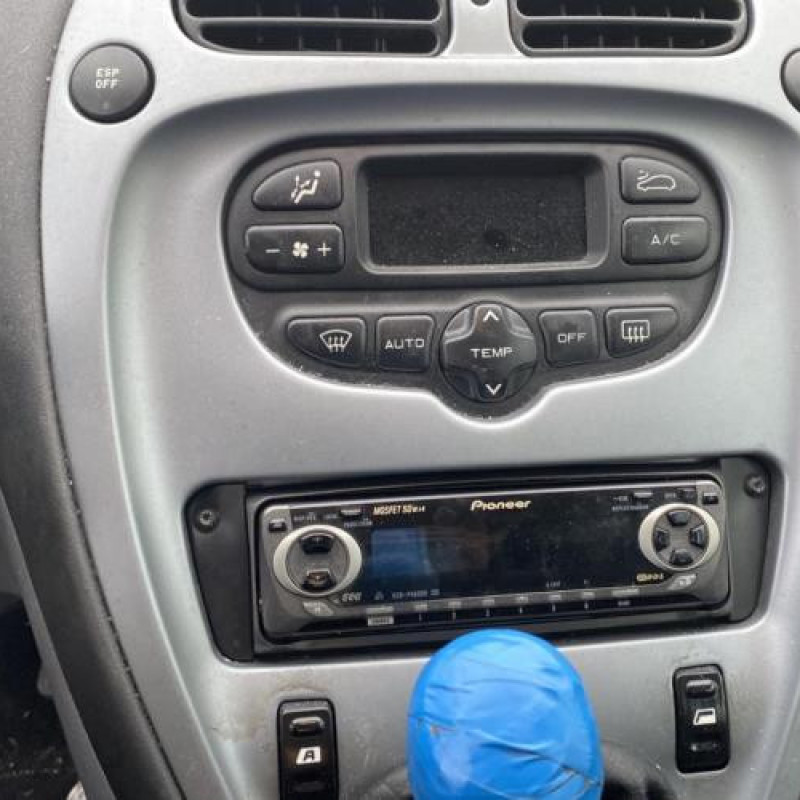 Feu arriere principal droit (feux) CITROEN XSARA PICASSO Photo n°13