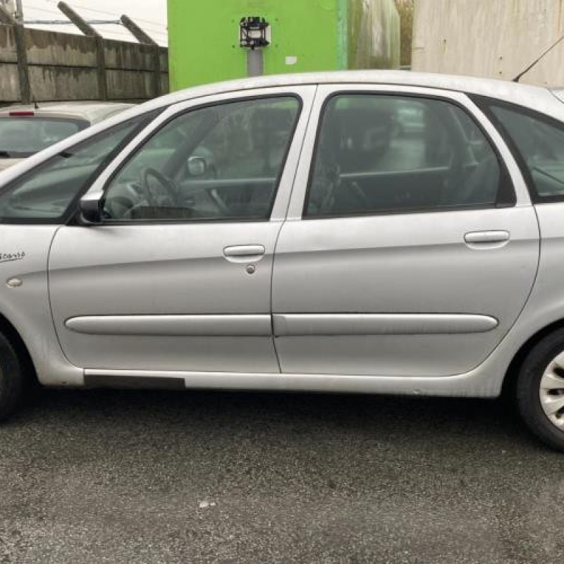 Feu arriere principal droit (feux) CITROEN XSARA PICASSO Photo n°19