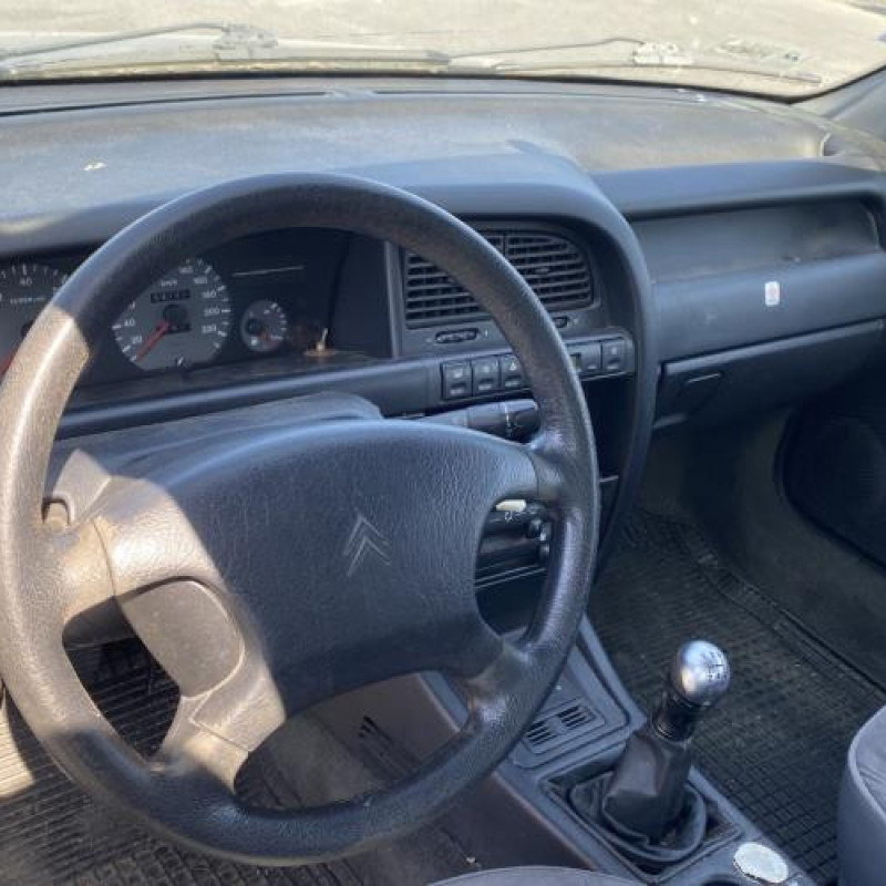 Optique avant secondaire droit (feux)(clignotant) CITROEN XANTIA Photo n°17