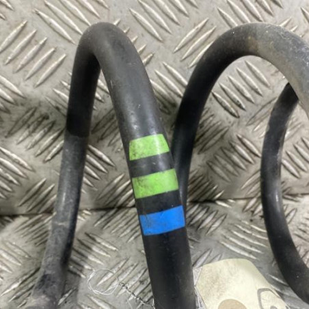 Ressort de suspension arriere droit OPEL VIVARO 3
