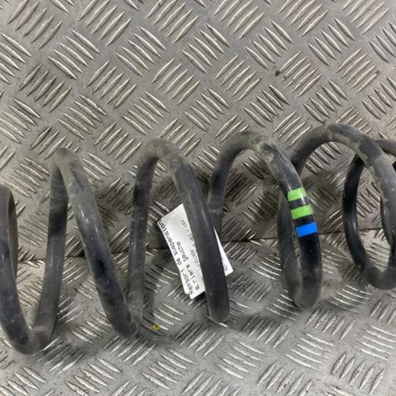 Ressort de suspension arriere gauche OPEL VIVARO 3 Photo n°1