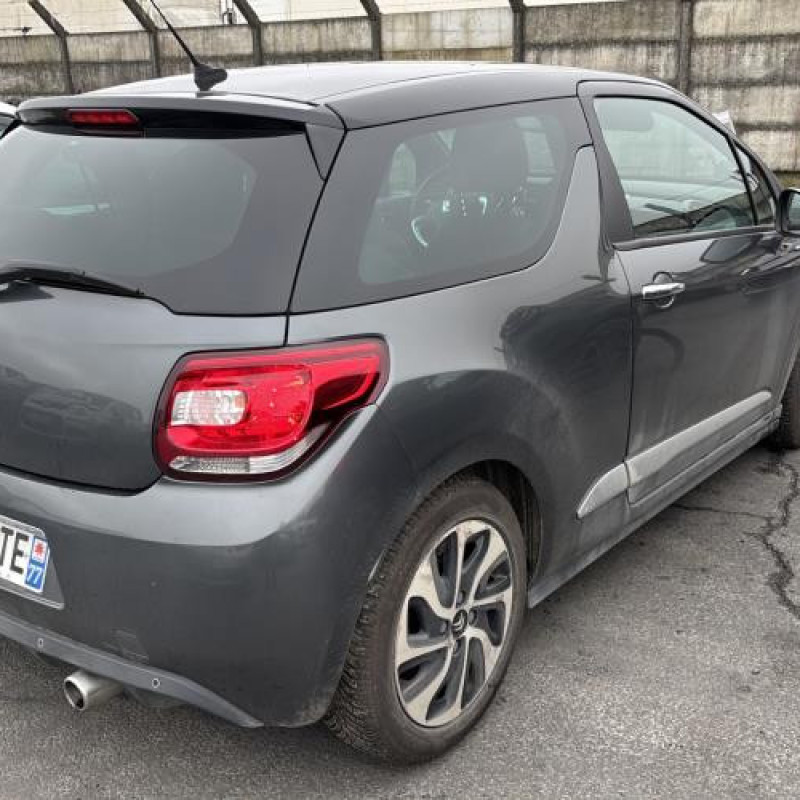 Malle/Hayon arriere CITROEN DS3 Photo n°14