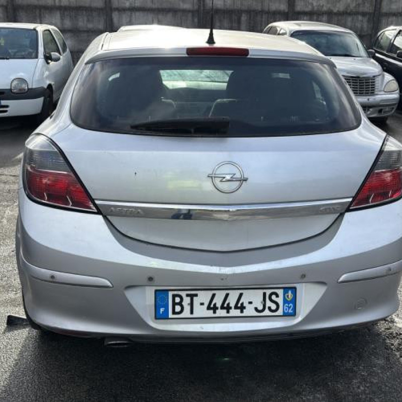 Compresseur clim OPEL ASTRA H Photo n°5