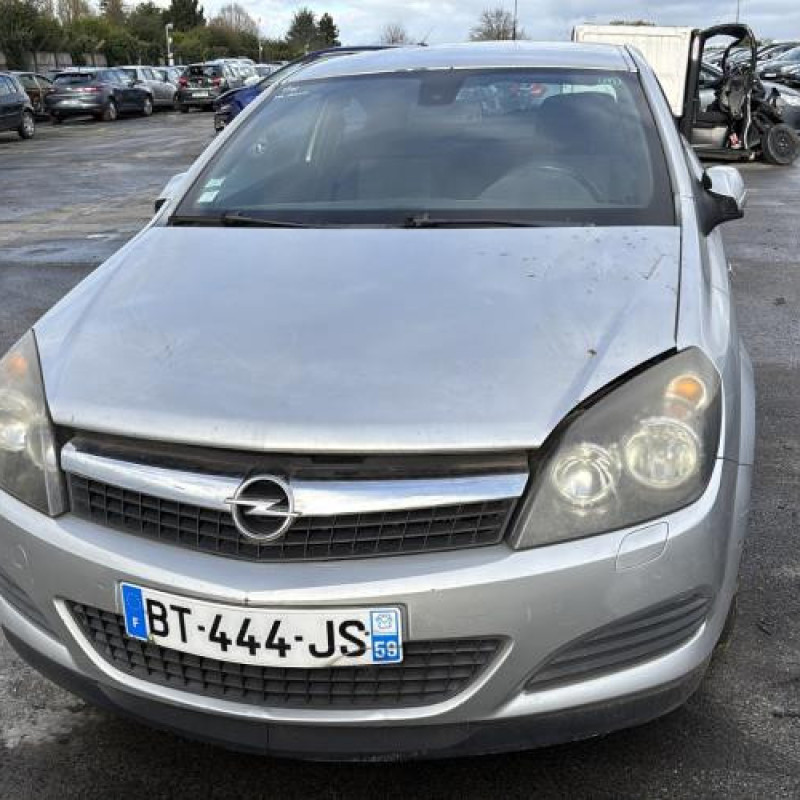 Compresseur clim OPEL ASTRA H Photo n°8