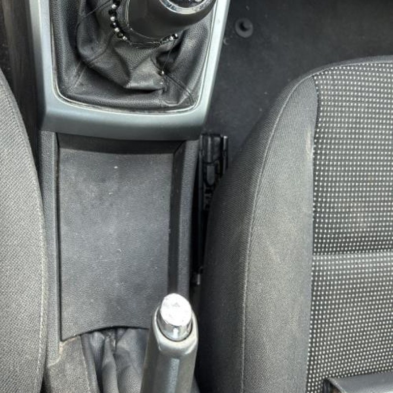 Compresseur clim OPEL ASTRA H Photo n°13