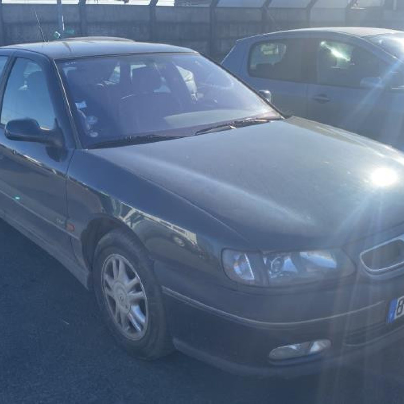 Malle/Hayon arriere RENAULT SAFRANE Photo n°13
