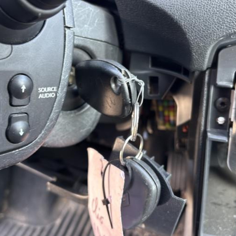 Amortisseur avant droit RENAULT CLIO 3 Photo n°19