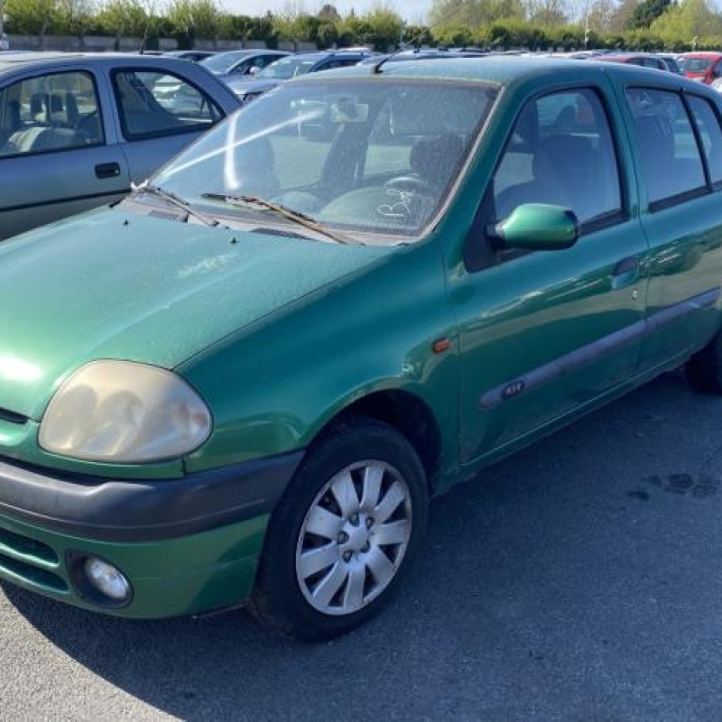 Pare choc avant RENAULT CLIO 2 Photo n°7