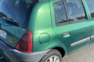 Pare choc avant RENAULT CLIO 2