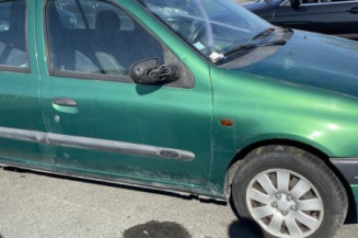Pare choc avant RENAULT CLIO 2