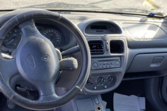 Pare choc avant RENAULT CLIO 2