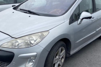 Pare choc avant PEUGEOT 308 1
