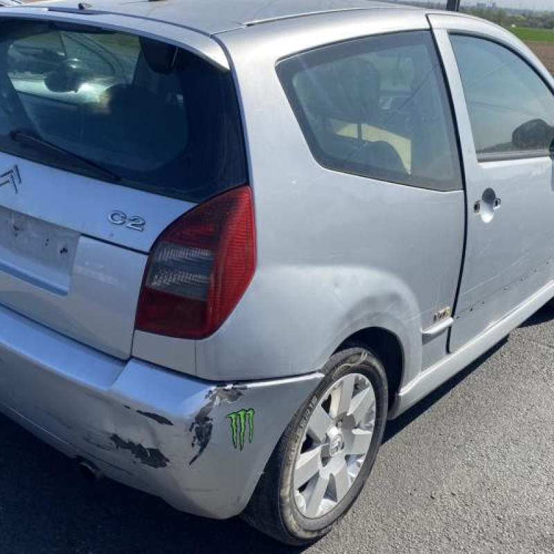 Vitre avant droit CITROEN C2 Photo n°9