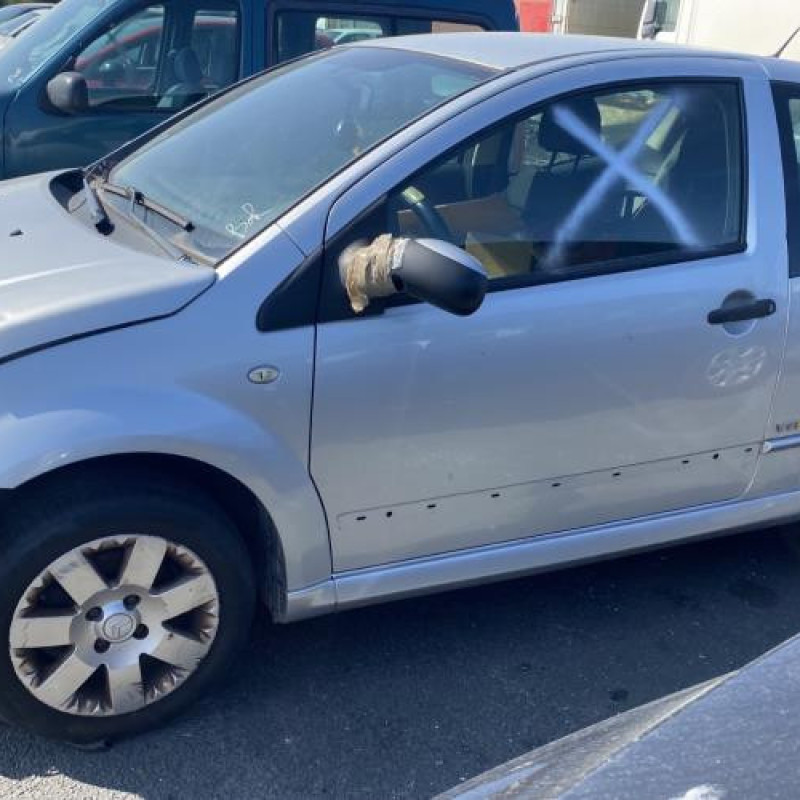 Vitre avant droit CITROEN C2 Photo n°13