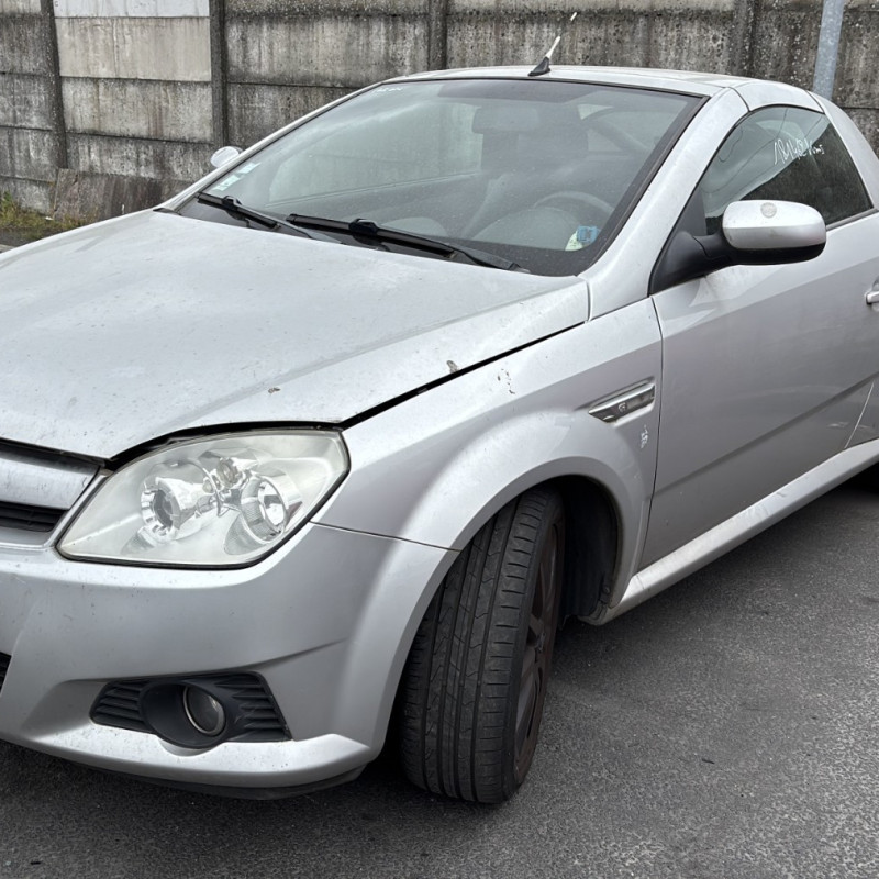 OPEL TIGRA 2 TWINTOP CABRIOLET 1.4i - 16V Photo n°1