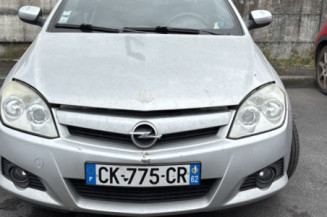 OPEL TIGRA 2 TWINTOP CABRIOLET 1.4i - 16V