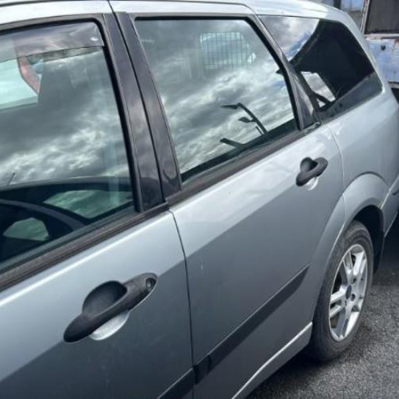Feu arriere principal droit (feux) FORD FOCUS 1 Photo n°5