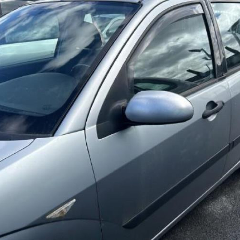 Feu arriere principal droit (feux) FORD FOCUS 1 Photo n°13