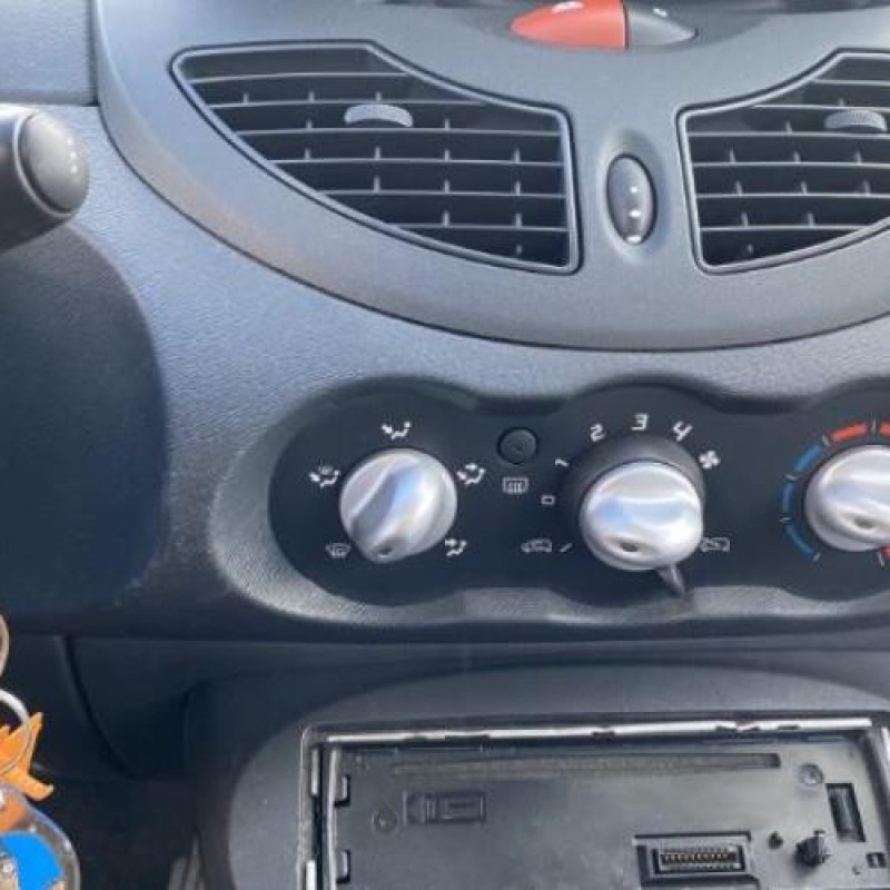 Amortisseur avant droit RENAULT TWINGO 2 Photo n°10