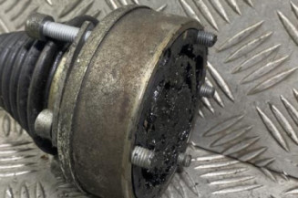 Cardan gauche (transmission) SKODA OCTAVIA 3