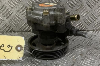 Pompe de direction RENAULT CLIO 2 Photo n°1
