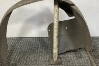 Pare boue avant droit CITROEN SAXO