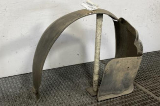 Pare boue avant gauche CITROEN SAXO