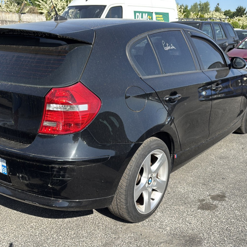 BMW SERIE 1 E87 PHASE 2 118d 2.0D - 16V TURBO Photo n°3