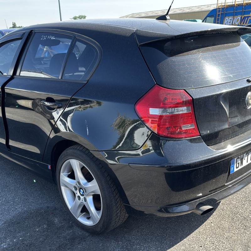 BMW SERIE 1 E87 PHASE 2 118d 2.0D - 16V TURBO Photo n°4