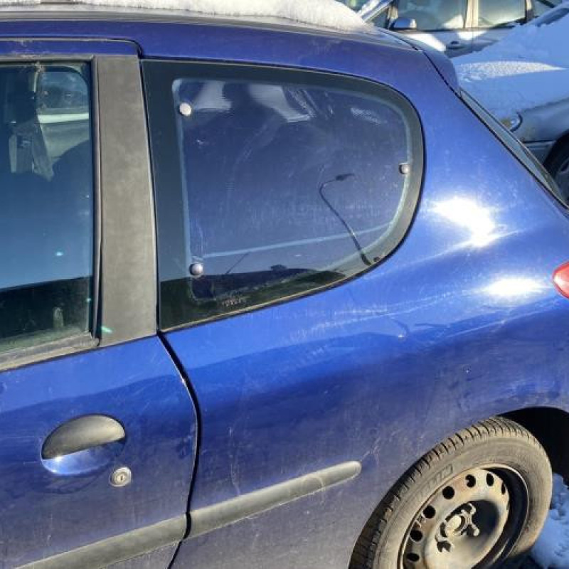 Porte avant droit PEUGEOT 206 Photo n°10