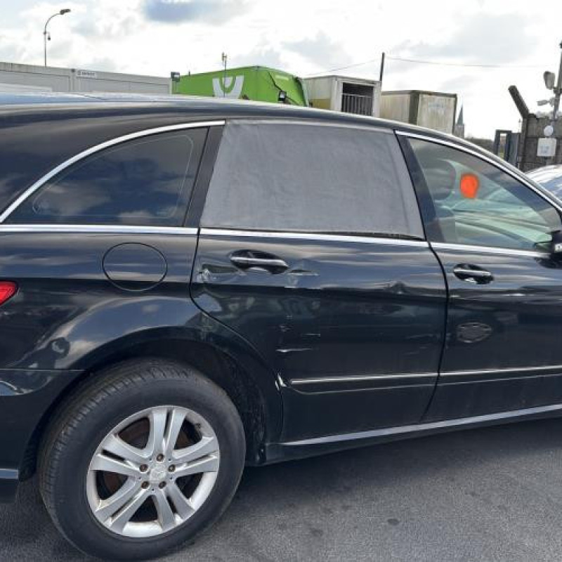 Bloc ABS (freins anti-blocage) MERCEDES CLASSE R 251 Photo n°7