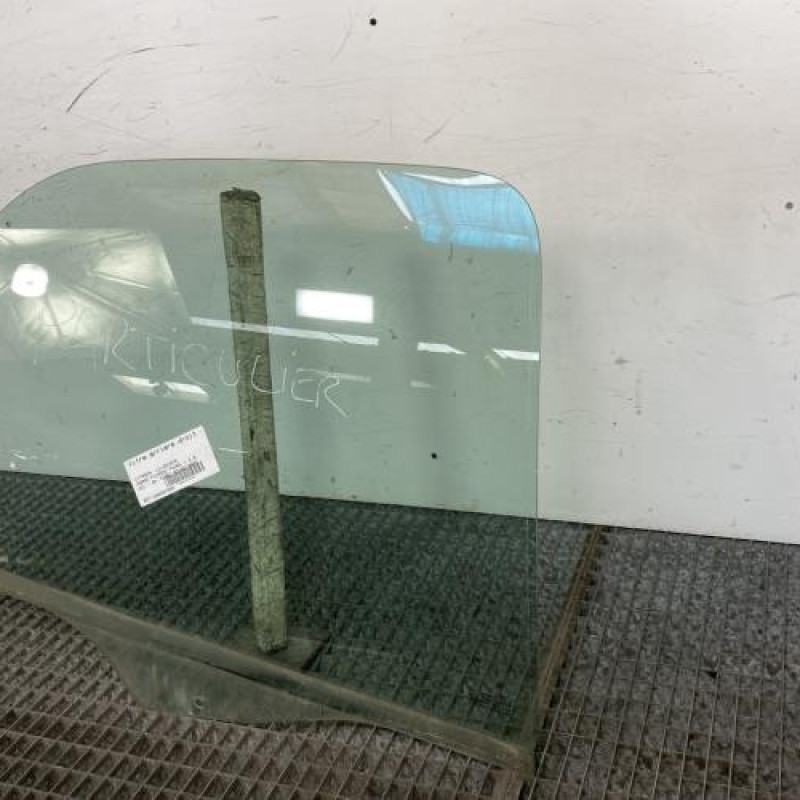 Vitre arriere droit CITROEN XSARA PICASSO Photo n°3