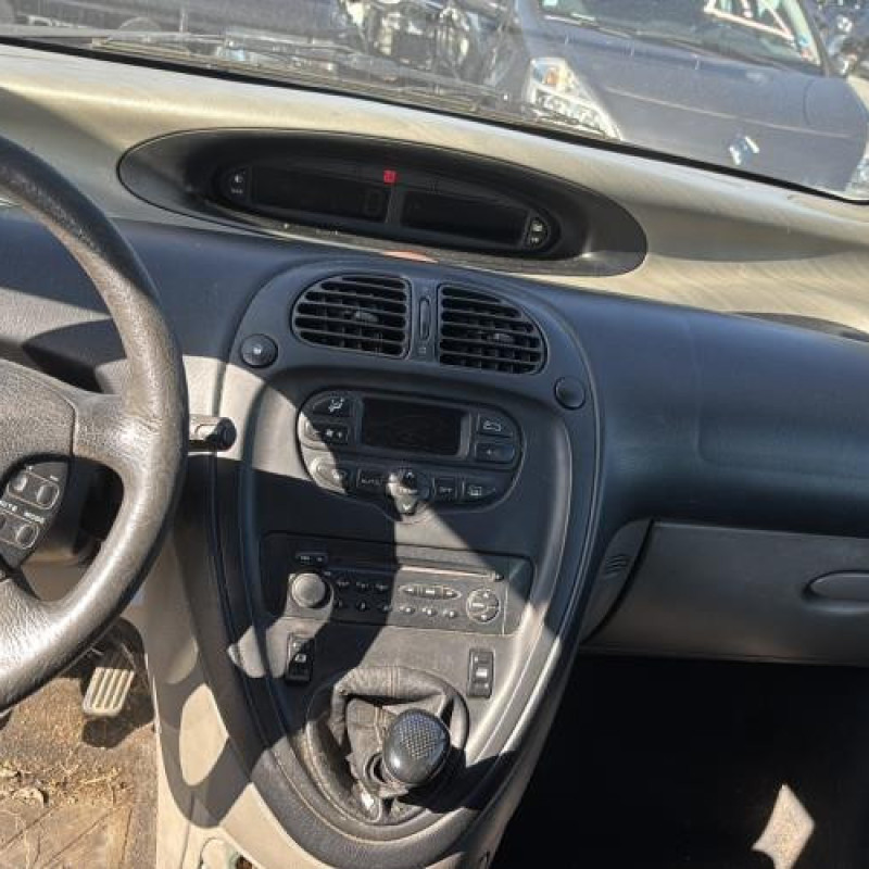 Vitre arriere droit CITROEN XSARA PICASSO Photo n°18