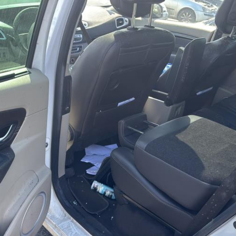 Maitre cylindre (freinage) RENAULT SCENIC 3 Photo n°13