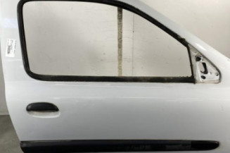 Porte avant droit RENAULT CLIO 2 CAMPUS Photo n°1