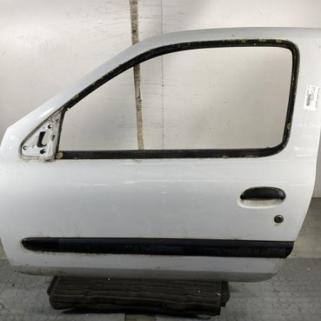 Porte avant gauche RENAULT CLIO 2 CAMPUS Photo n°1