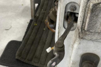 Porte avant gauche RENAULT CLIO 2 CAMPUS